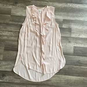 H&M flowy dress shirt/ new condition/ soft material